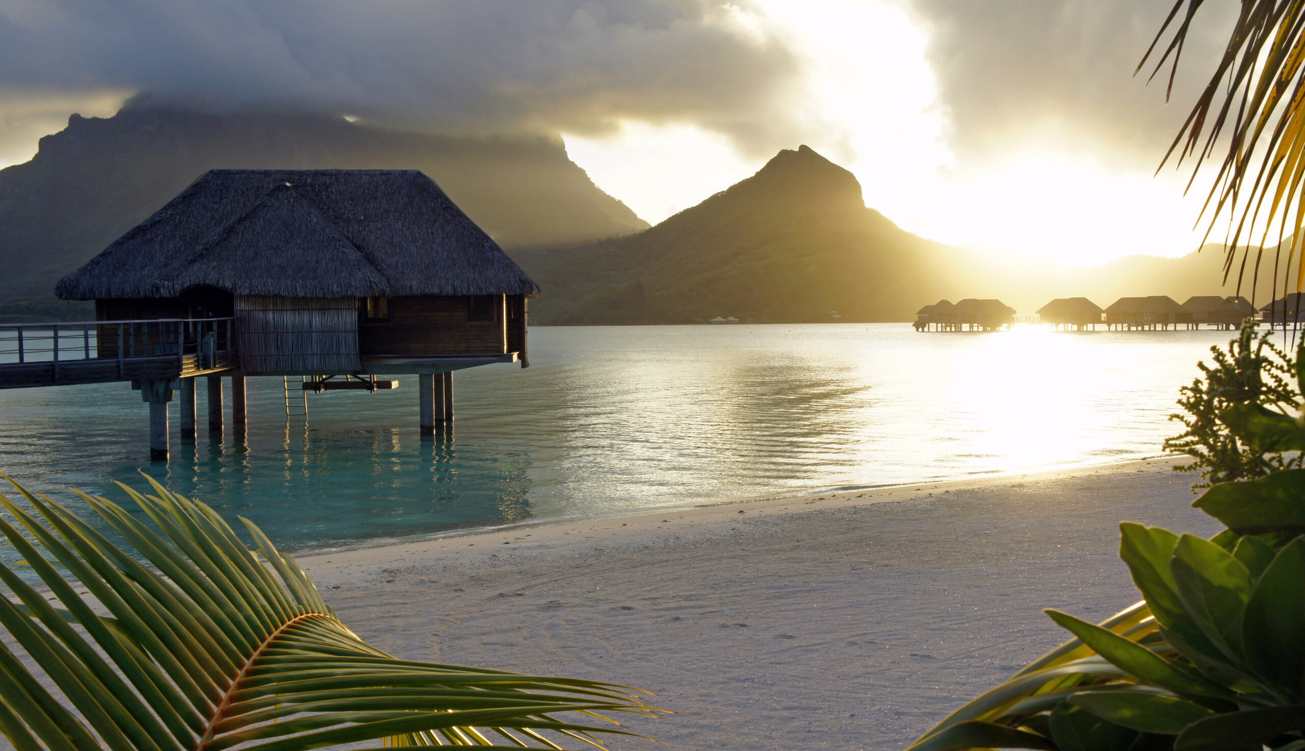 Tahiti Sunset - Sarasota Travel Agent